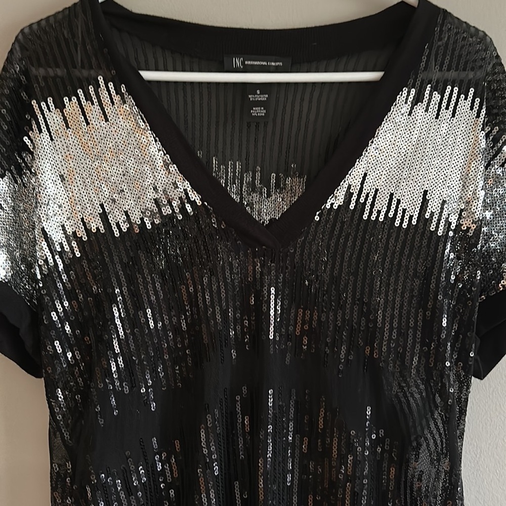 Sequin top! - Picture 2 of 6